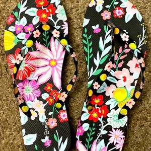 Vera Bradley Flip Flops - Tangerine Twist - Sz 7-8